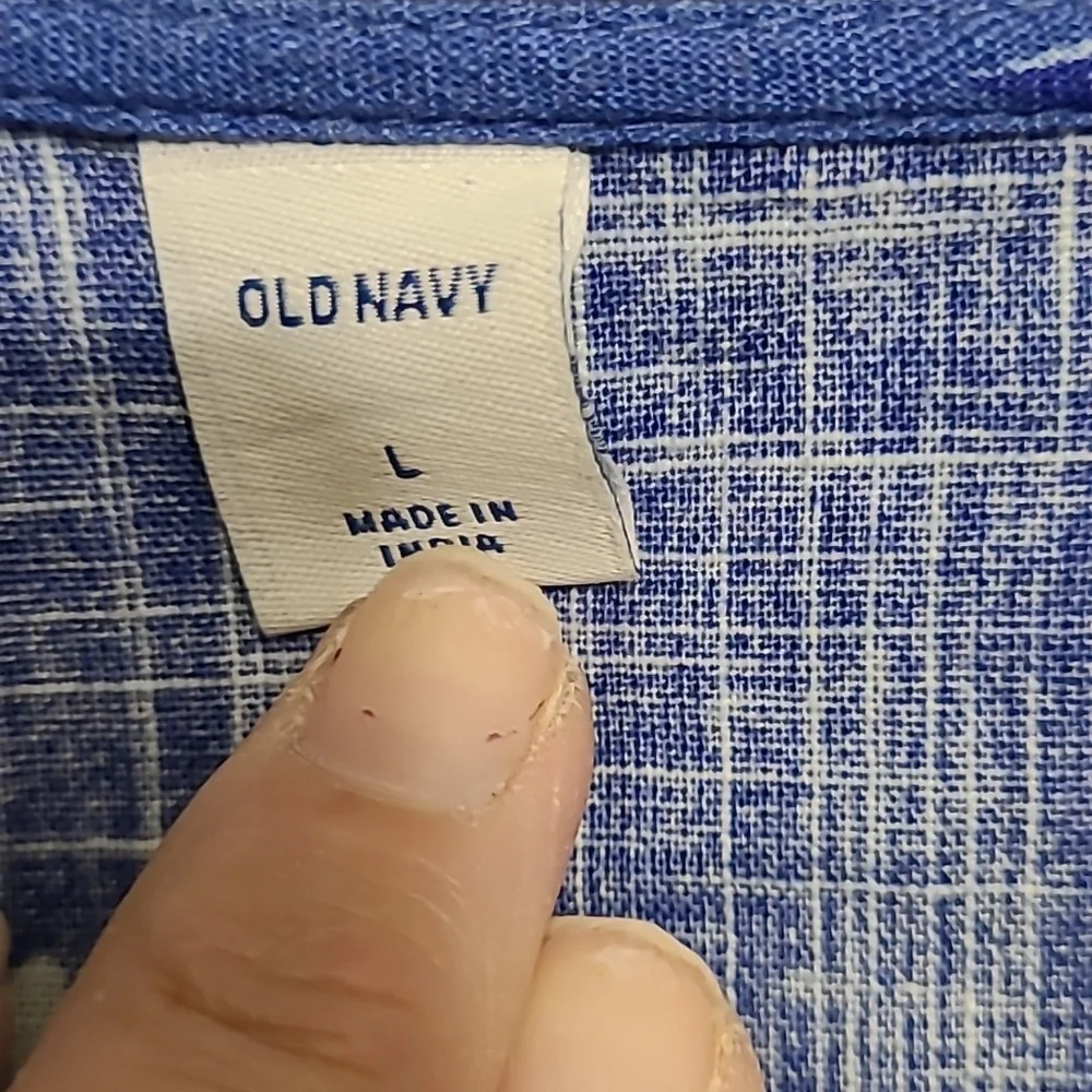 Old Navy Pre-loved Navy and White flower print dress. - Picture 6 of 7